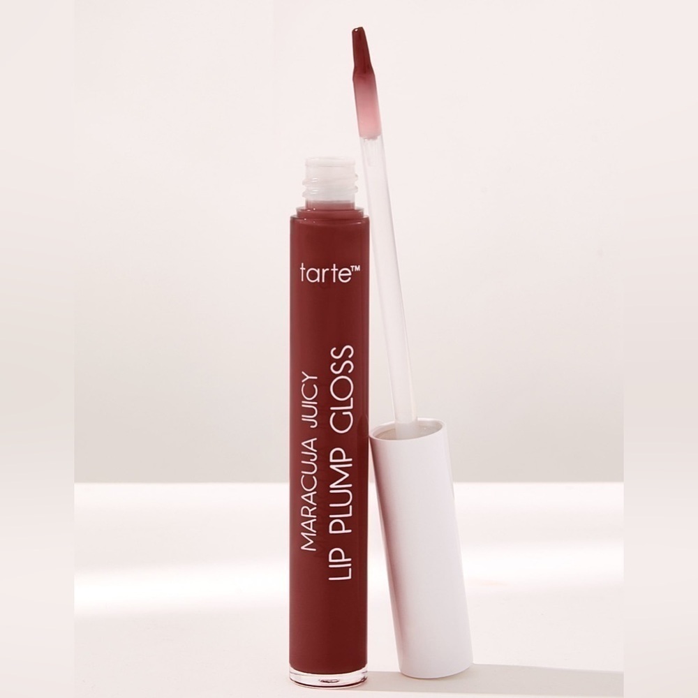 Tarte Maracuja Lip Plump Gloss- shade Honeysuckle